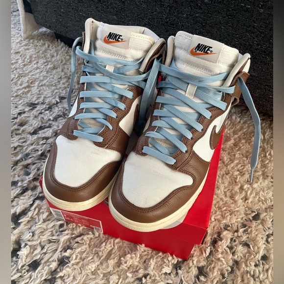 Nike Dunk Hi Retro - Picture 4 of 6